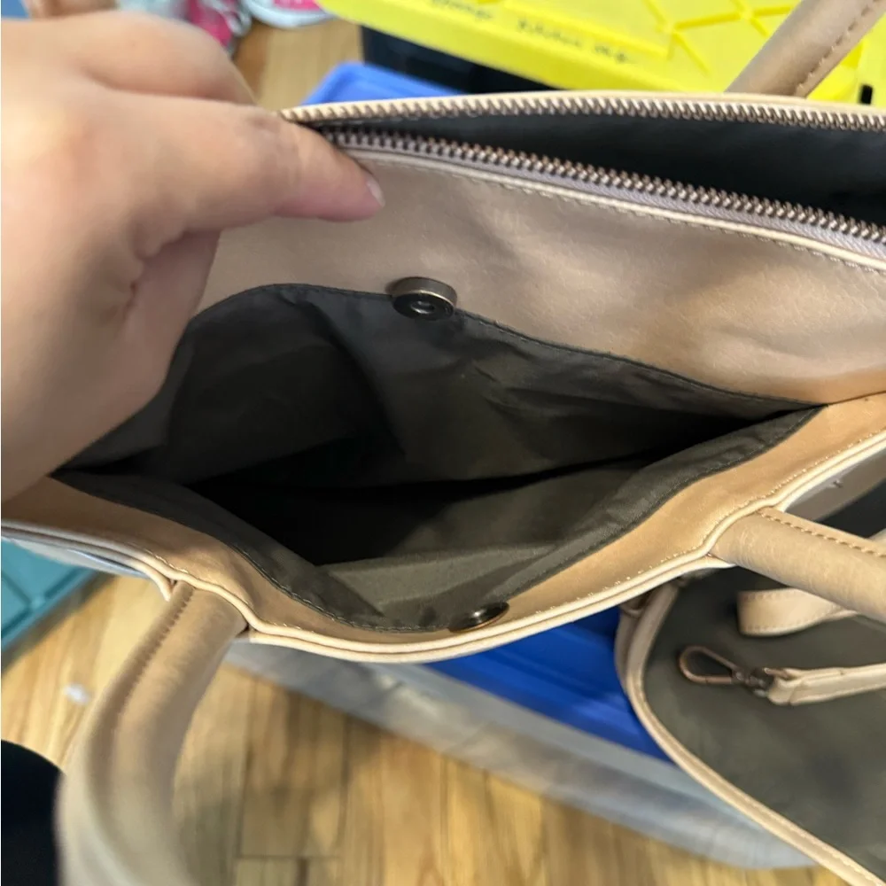 Matt & Nat 'Raylan' Vegan Leather Diaper Bag in Nude
